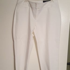 NWT: Apt. 9 White Capris